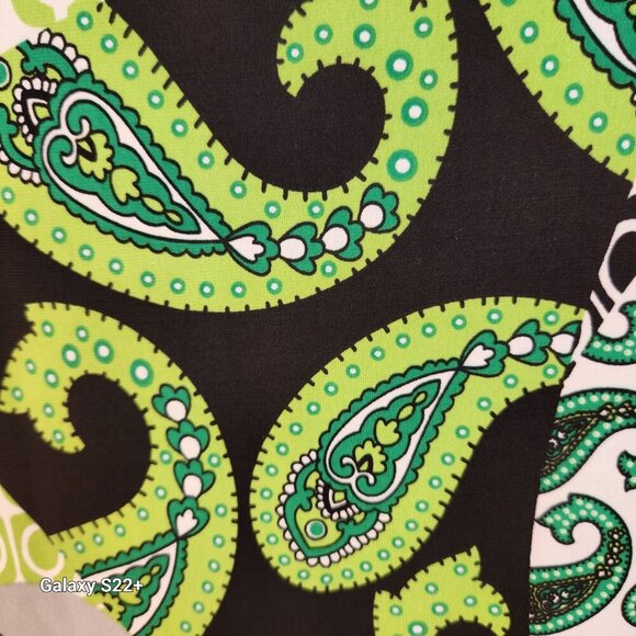 Green & Black Paisley & Abstract Stretch Polyester Knit Fabric 3 Yards X 57 Inch - Picture 3 of 7